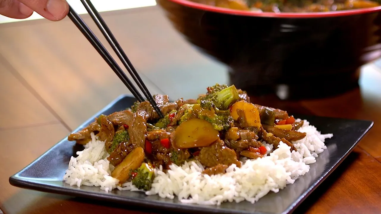 Spicy Szechuan Beef and Broccoli Stir-Fry Recipe