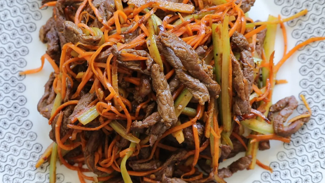 Spicy Szechuan-Style Shredded Beef Stir-Fry Recipe