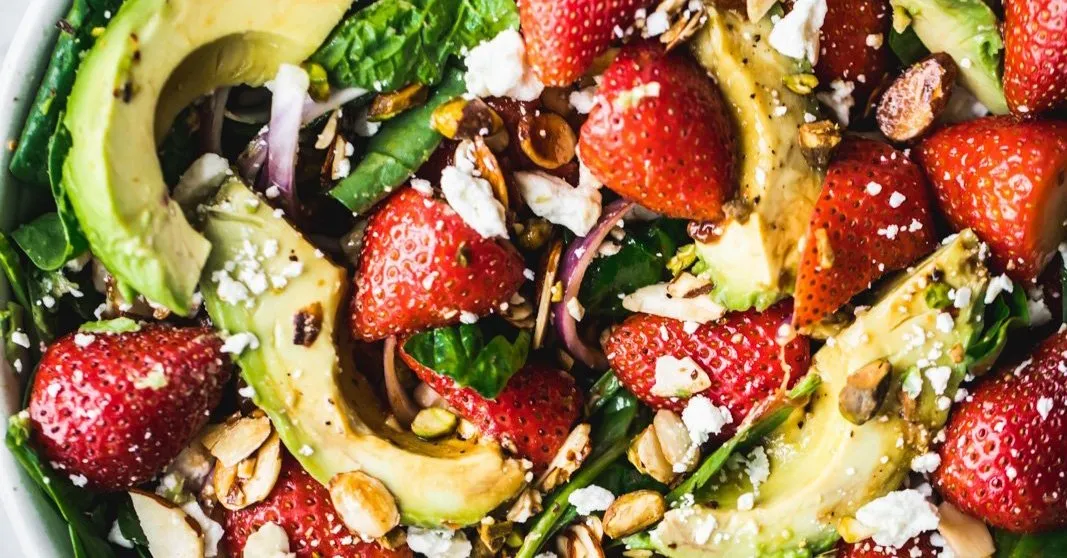 Sweet and Savory Strawberry Spinach Salad Recipe