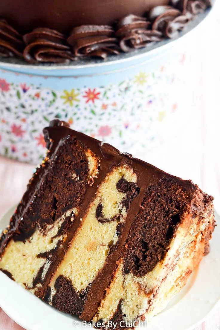 Swirled Vanilla and Chocolate Fudge Cake Recipe