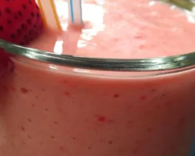 Tropical Strawberry Colada Smoothie Recipe