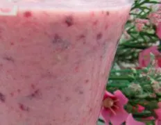 Turkish-Style Yogurt Fruit Smoothie Recipe