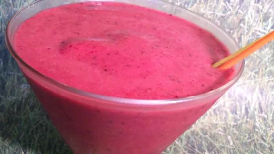 Ultimate Berry Blast Smoothie Recipe