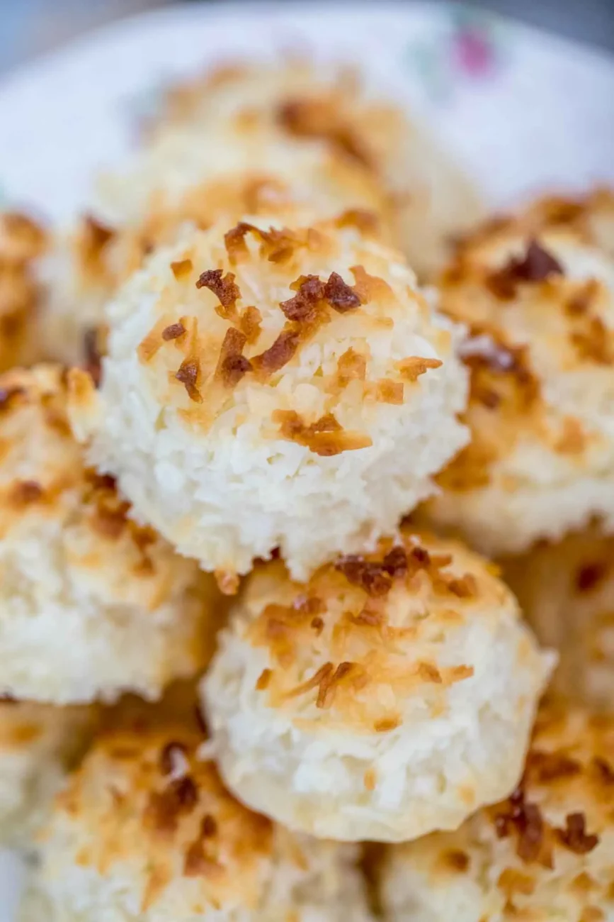 Ultimate Coconut Macaroons: A Perfect Chewy Delight
