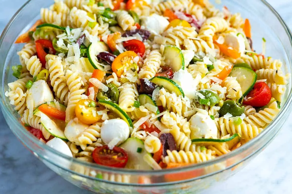 Ultimate Crowd-Pleasing Pasta Salad Recipe