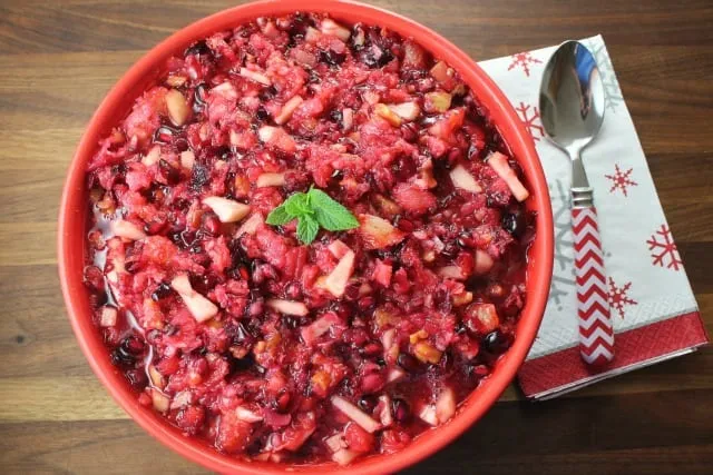 Ultimate Fresh Cranberry Salad Delight