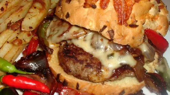 Ultimate Gourmet Beef Burger: The Bergy Delight