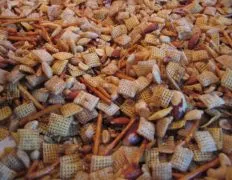 Ultimate Homemade Chex Mix Recipe for Gatherings