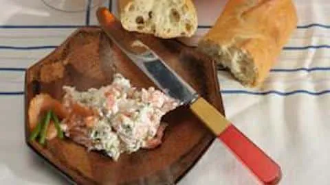 Ultimate Smoked Salmon Spread for Picnics