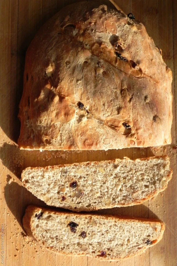 Whole Wheat Walnut and Raisin Bread Recipe