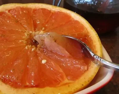 Zesty Citrus Delight: Spiced Grapefruit Recipe