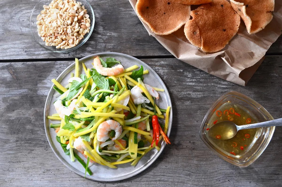 Zesty Thai Mango and Shrimp Salad: A Marinated Delight