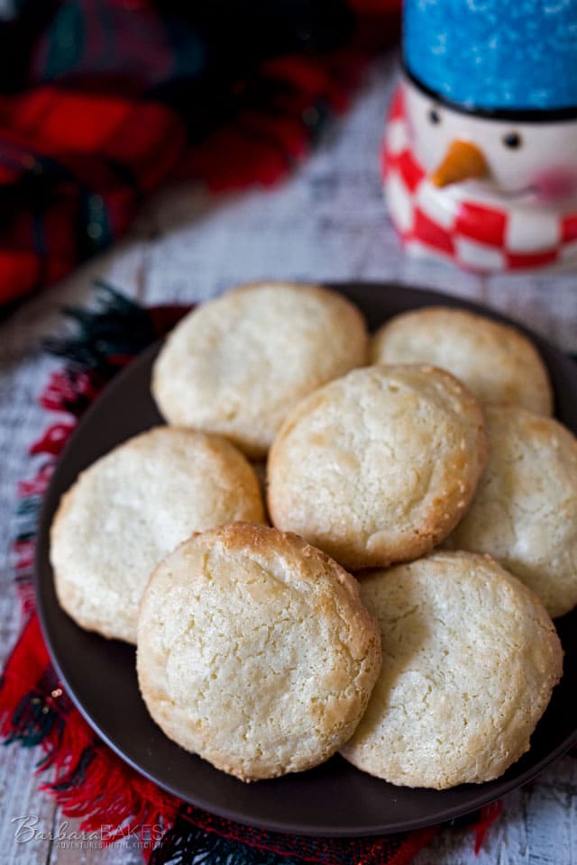 Almond Macaroons Makroul El