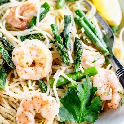 Asparagus And Prawn In A Cream Sauce