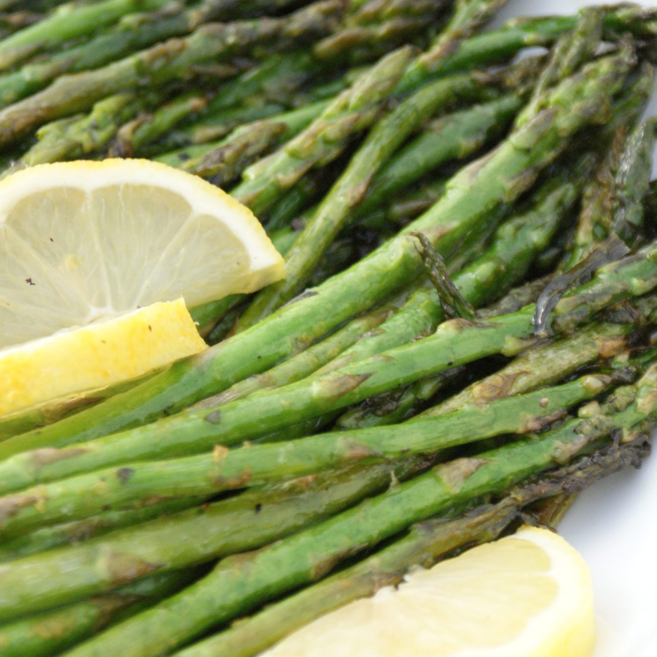 Asparagus With Tarragon Dipping Sauce