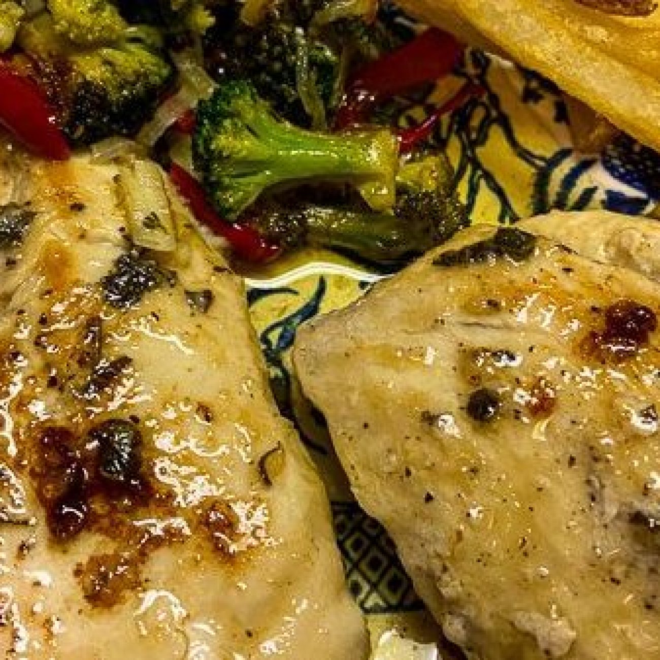 Atkins Sage Chicken Breasts With Bell Pepper