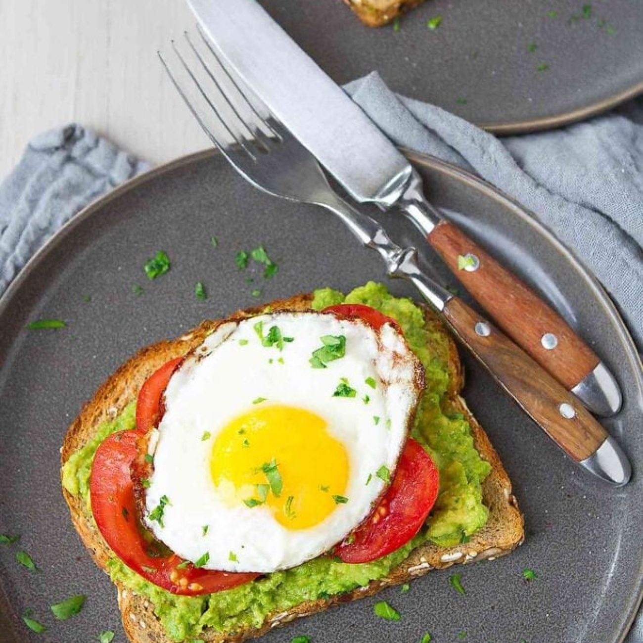 Avocado & Cherry Tomato Multigrain