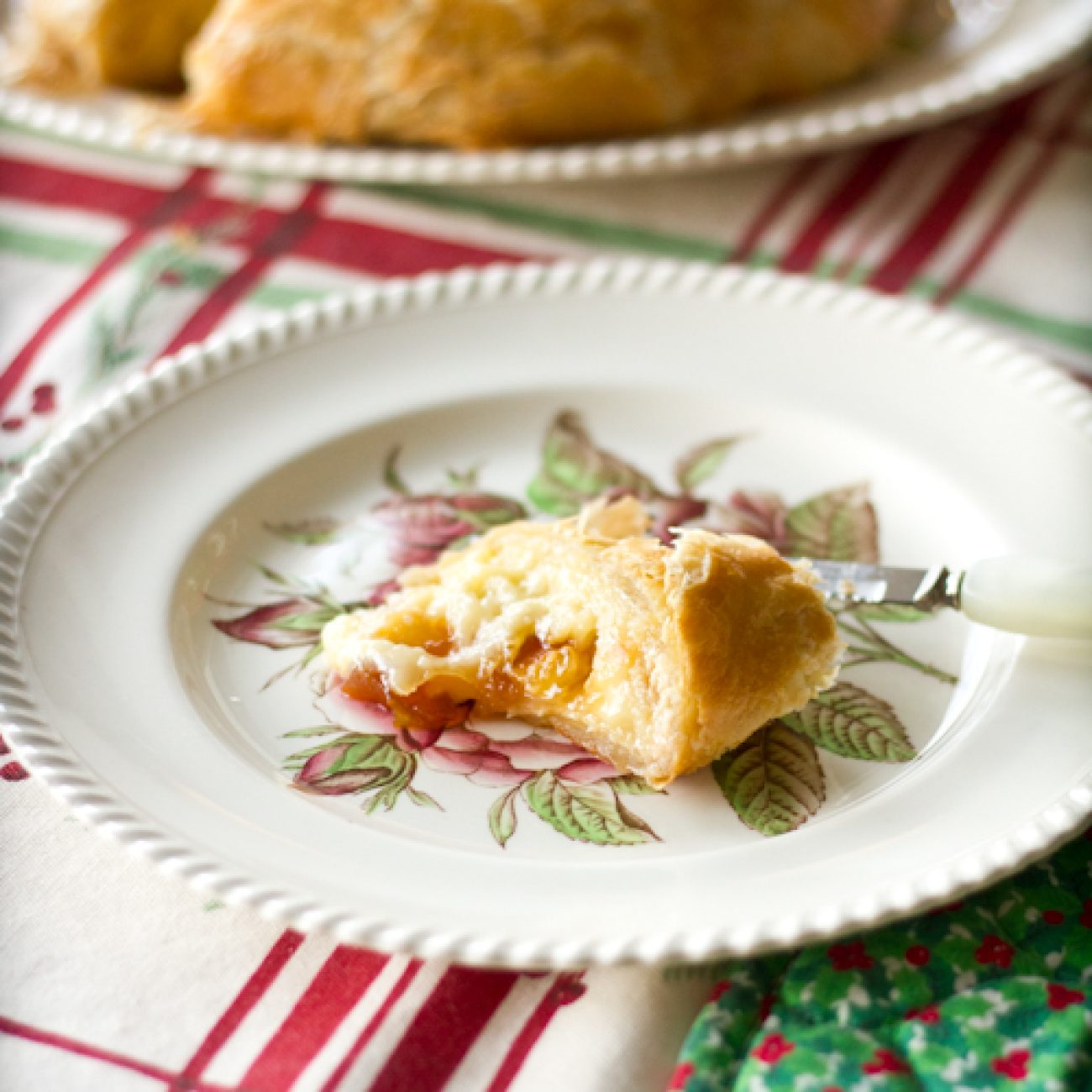 Baked Brie In Puff Pastry With Apricot Or