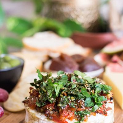 Baked Brie With Sundried Tomatoes