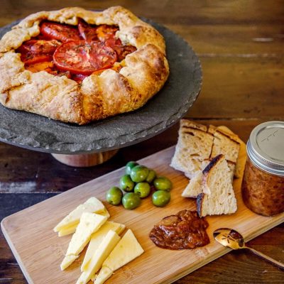 Baked Brie With Tomato Chutney