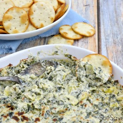 Baked Spinach And Artichoke Dip: A Cheesy Delight