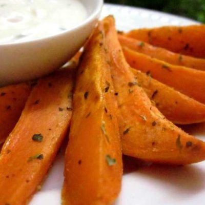 Baked Sweet Potato Fries With Chipotle Ranch
