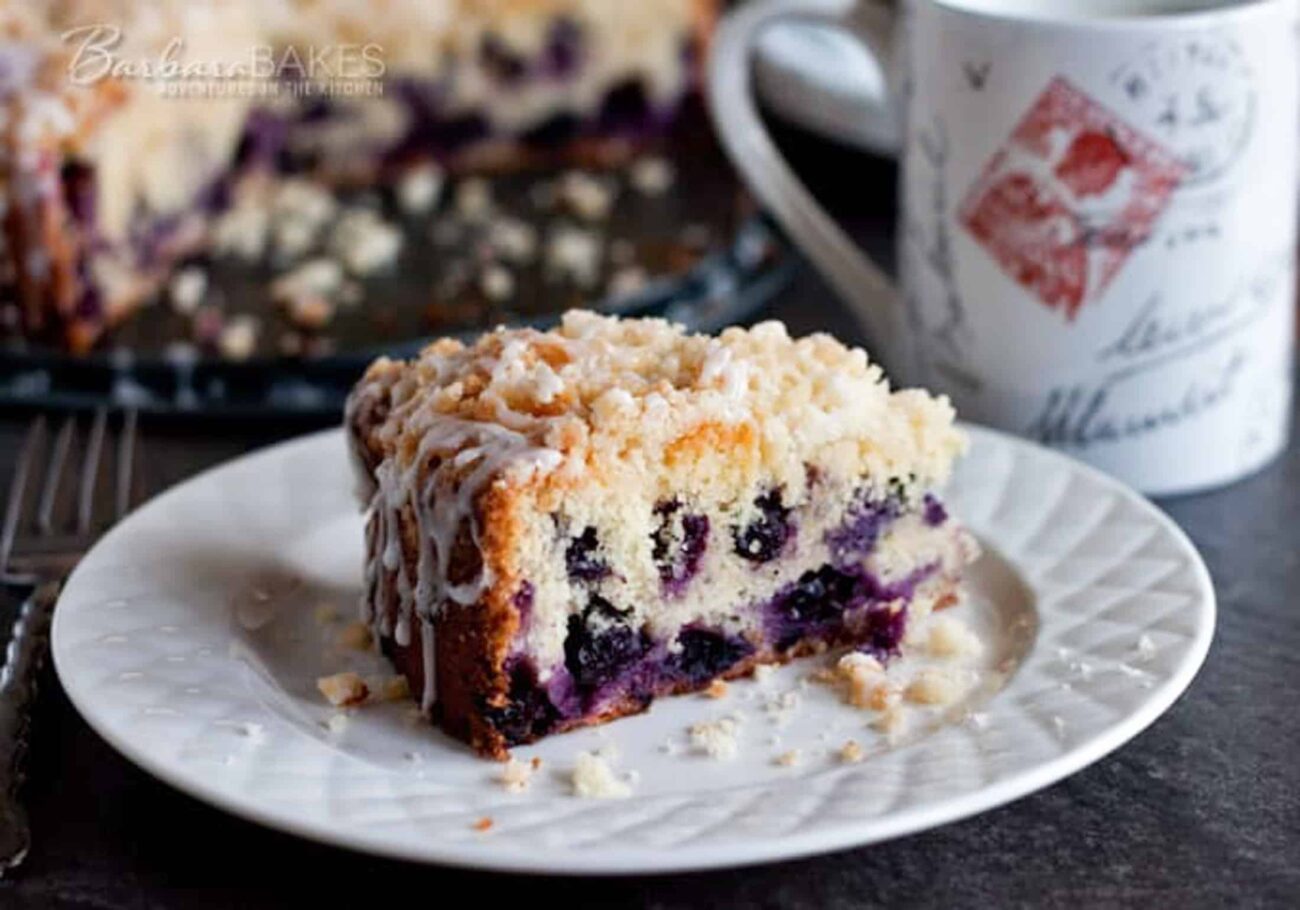 Blueberry Coffee Cake With Vanilla Glaze