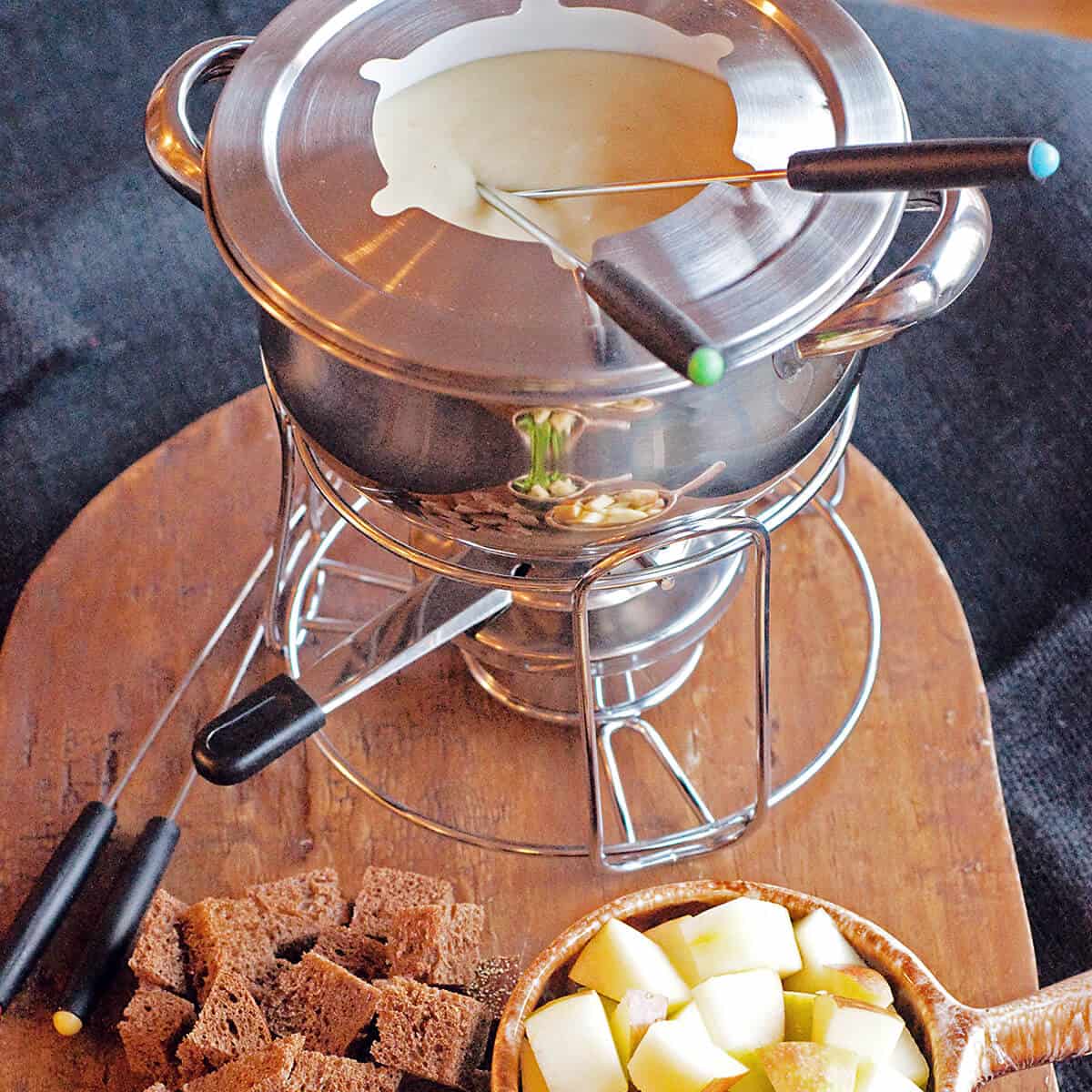 Bread Pot Fondue