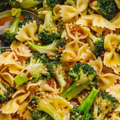 Broccoli-Garlic Stir-Fry