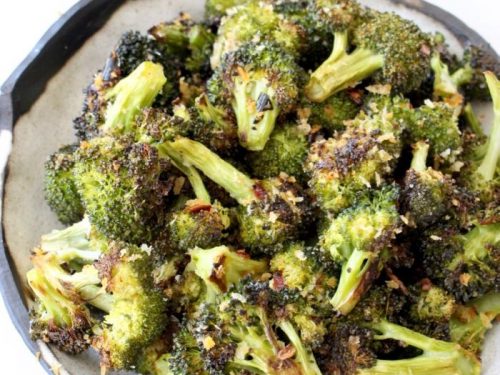 Broccoli With Lemon-Garlic Crumbs