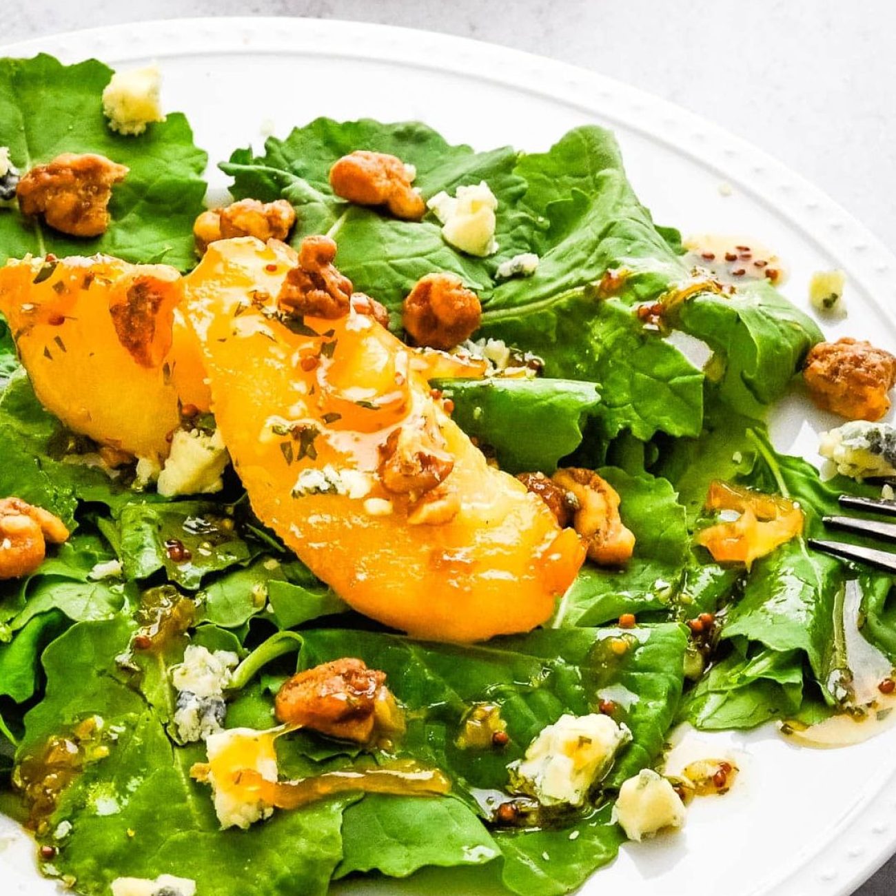 Candied Walnut Gorgonzola Salad