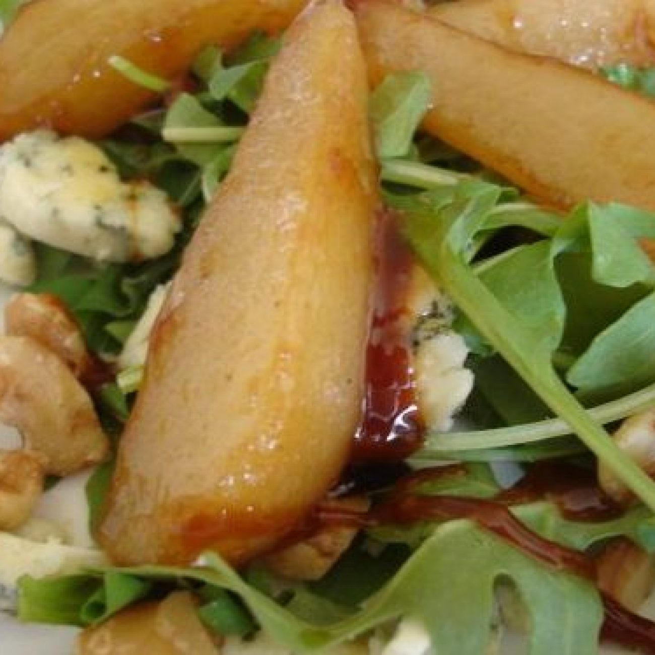 Caramelized Pear and Spinach Salad Recipe