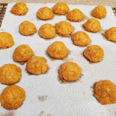 Cheese And Olive Balls