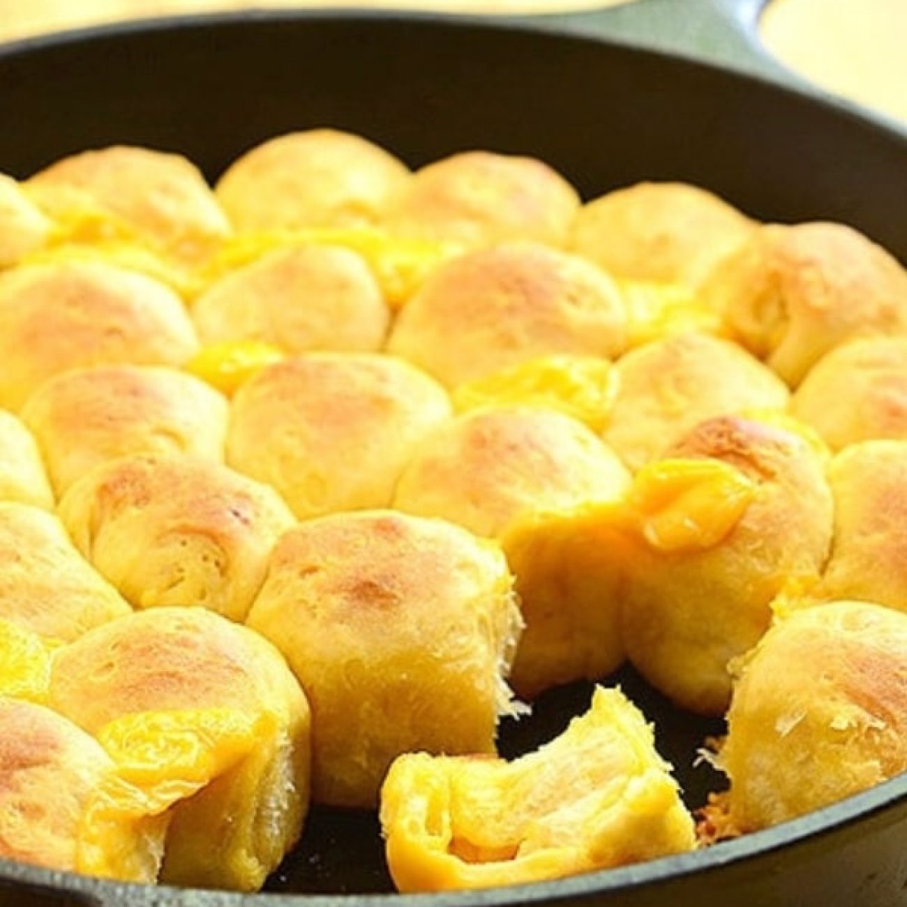 Cheese Stuffed Pull-Apart Appetizers