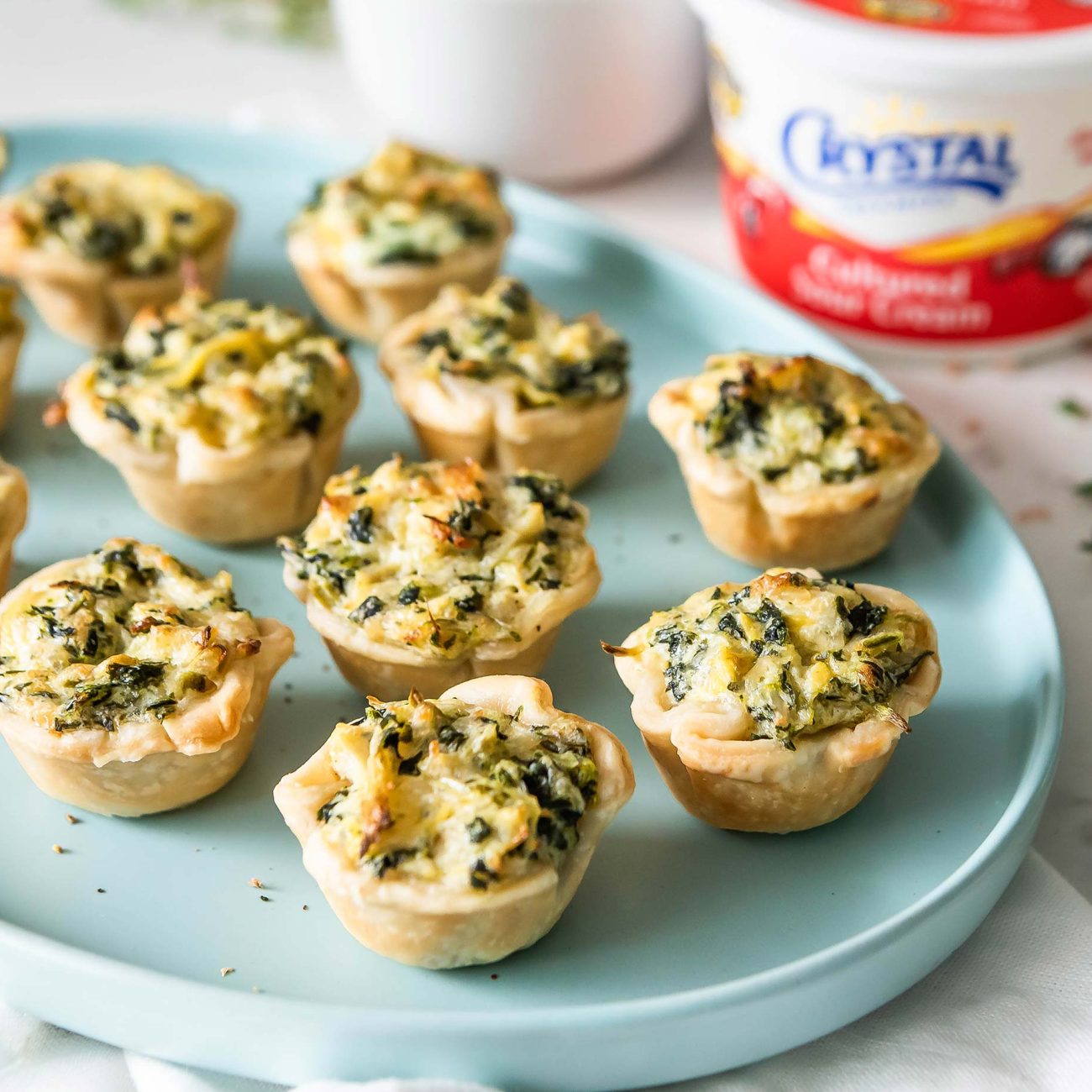 Cheesy Artichoke Mini Tarts