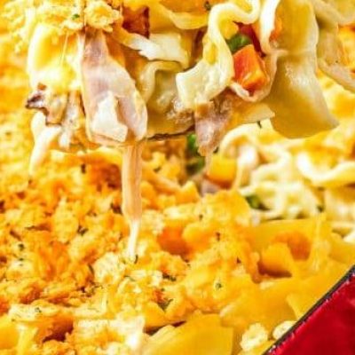 Cheesy Chicken Noodle Casserole