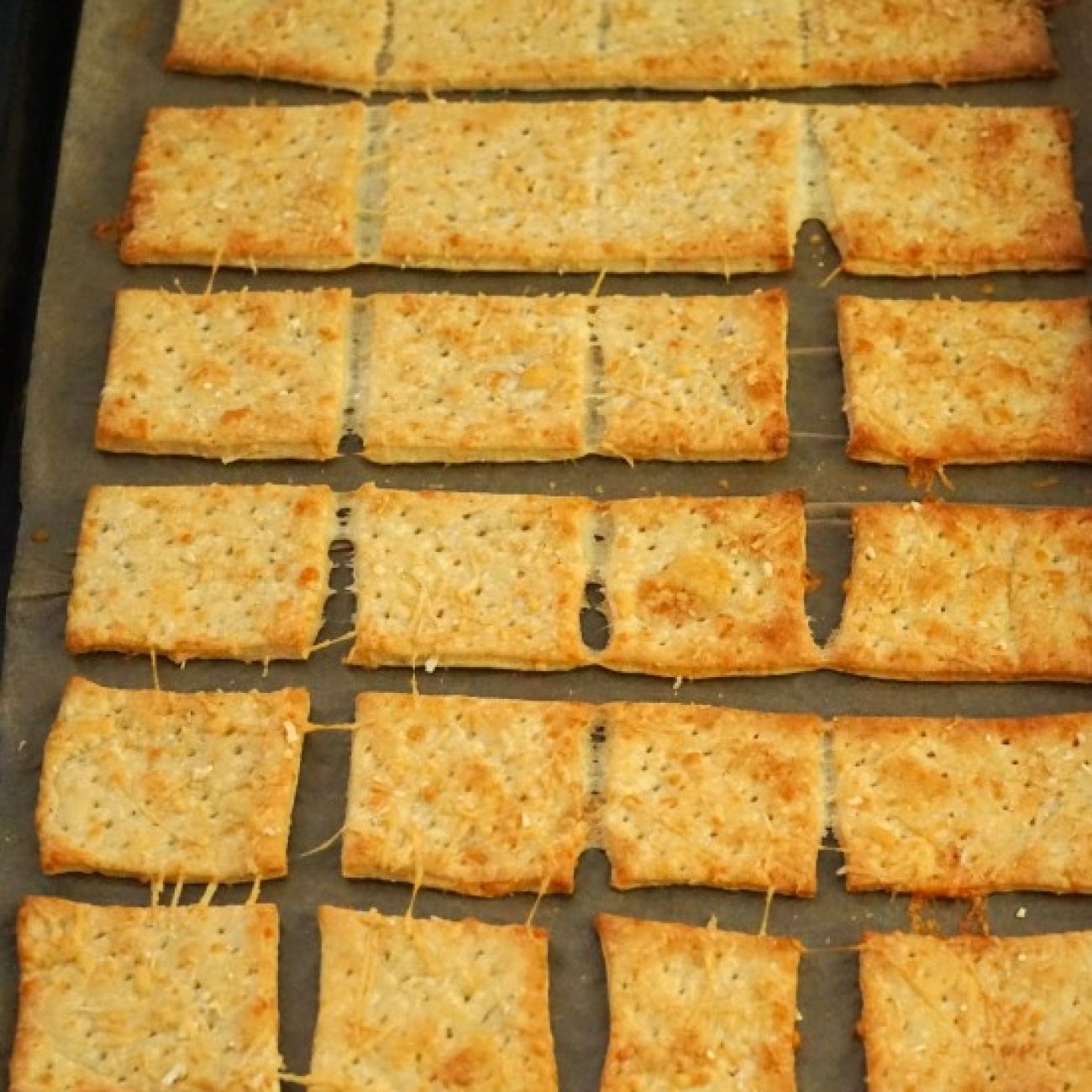 Cheesy Crackers