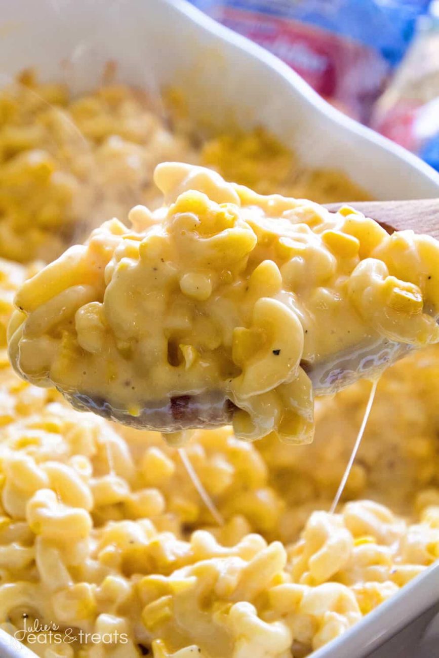 Cheesy Sour Cream Corn Casserole Recipe