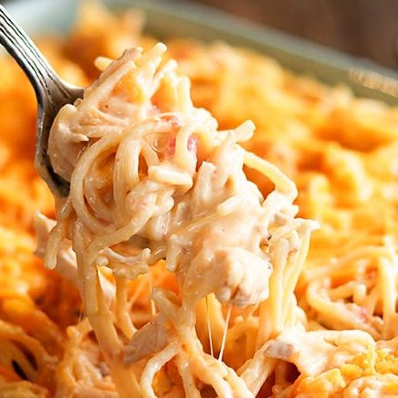 Cheesy Spam and Spaghetti Bake: A Comforting Casserole Delight