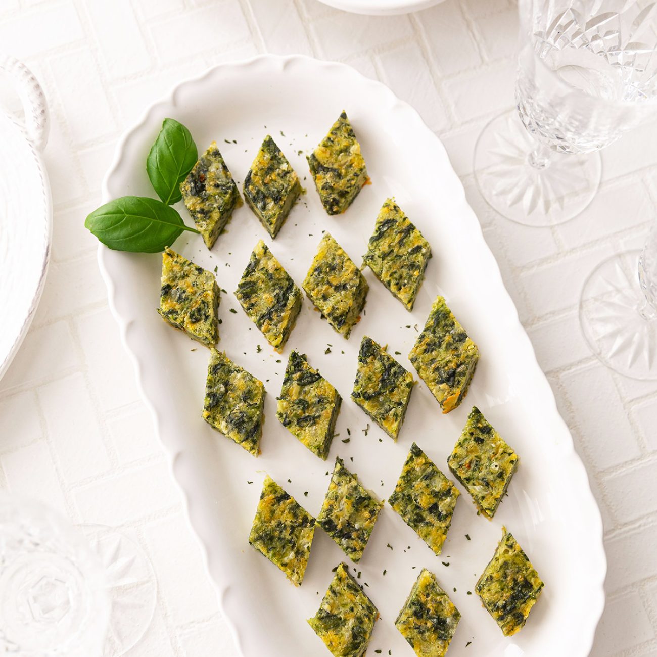 Cheesy Spinach Squares: A Delicious and Nutritious Snack Recipe