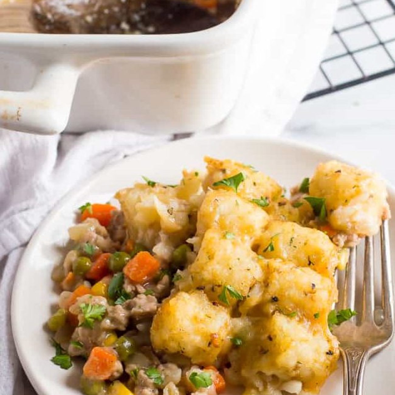 Cheesy Tater Tot Casserole: Family-Friendly Comfort Food Recipe