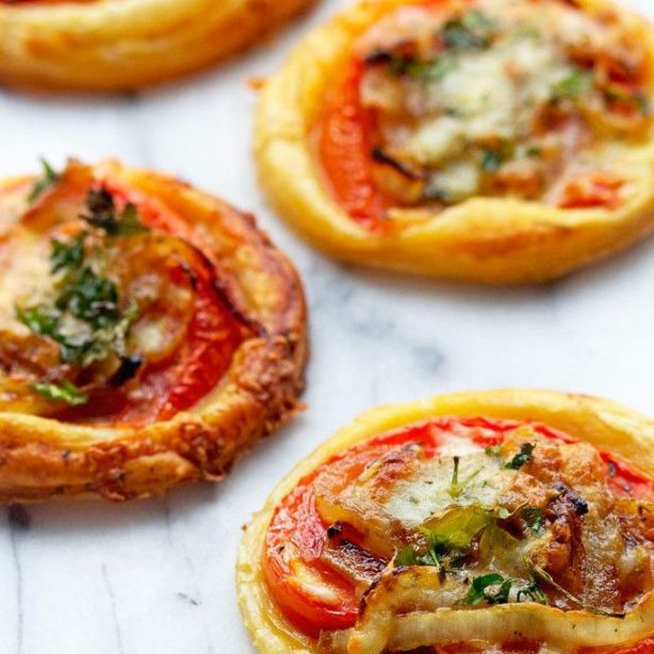 Cheesy Tomato Puff Pastry Bites Recipe