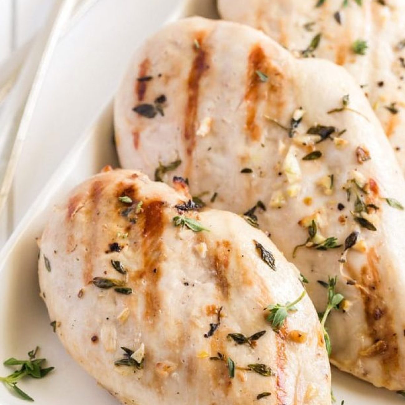 Chicken Breasts In Garlic-Mint Marinade