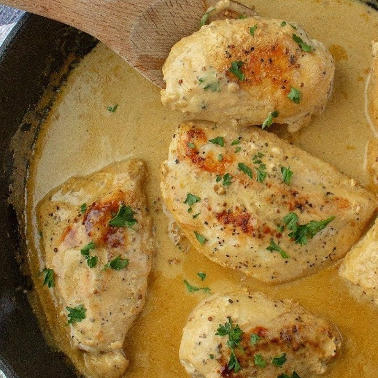 Chicken Breasts With Creamy Mustard Sauce