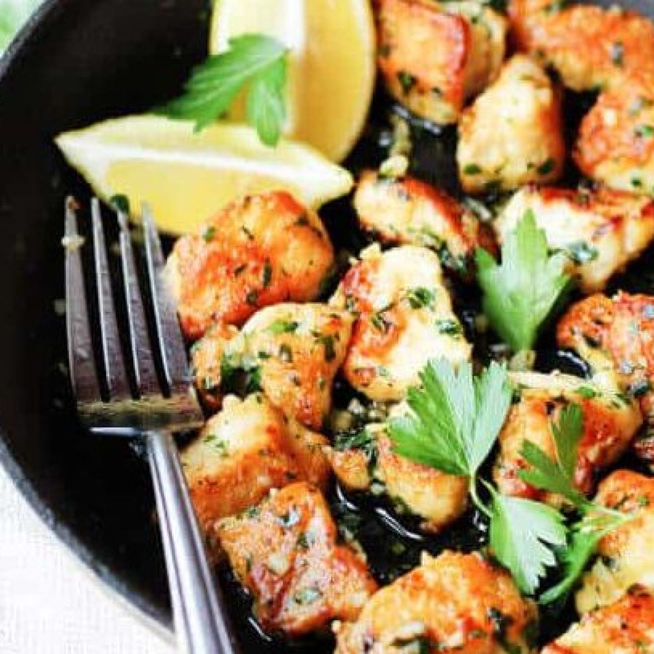 Chicken Breasts With Garlic And Parsley