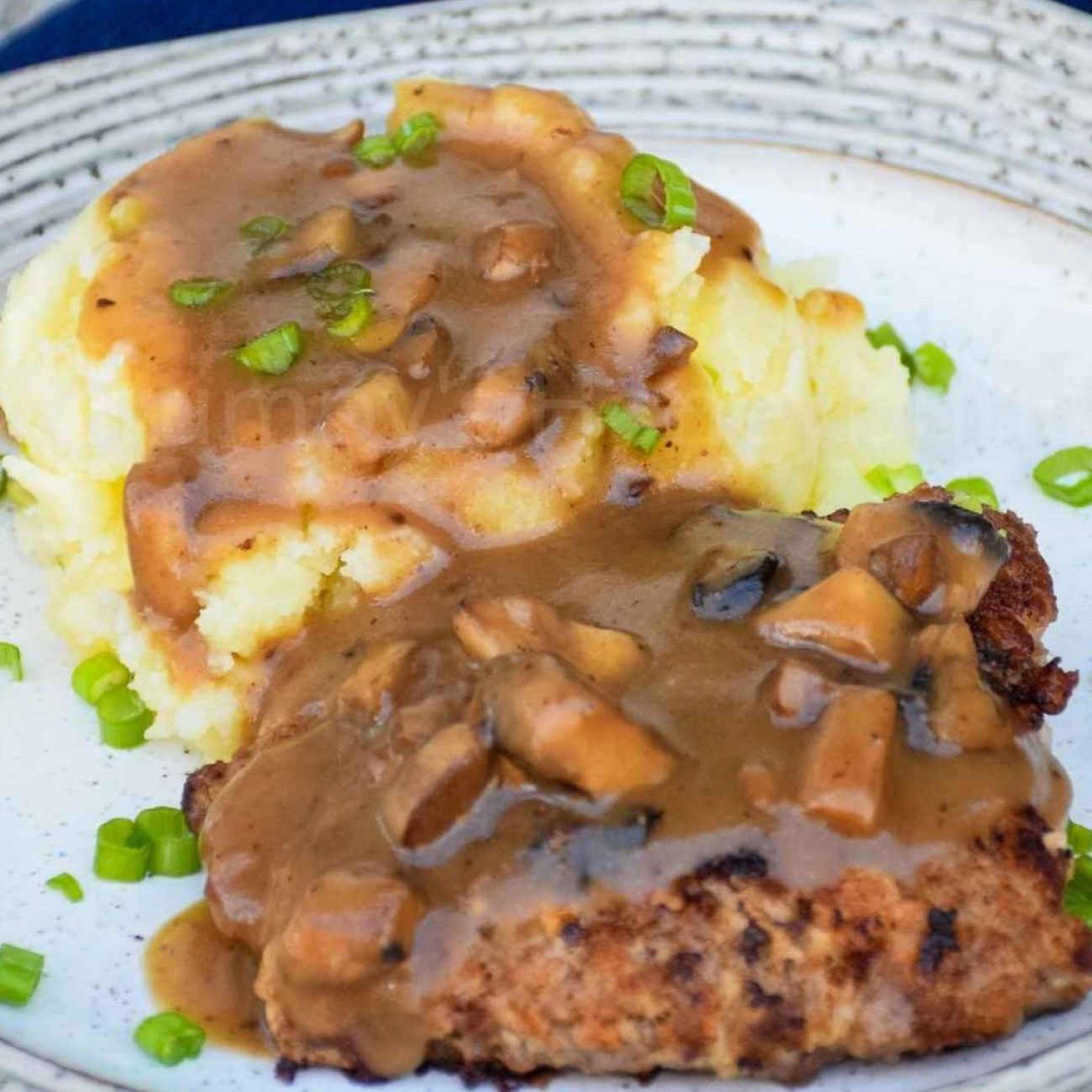 Chicken Fried Steak With Mushroom Gravy