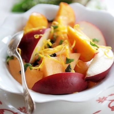 Chicken Salad With Nectarines In Mint