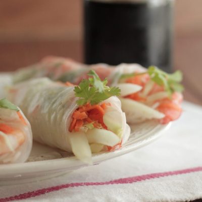 Chicken Spring Rolls With Garlic Soy Dipping