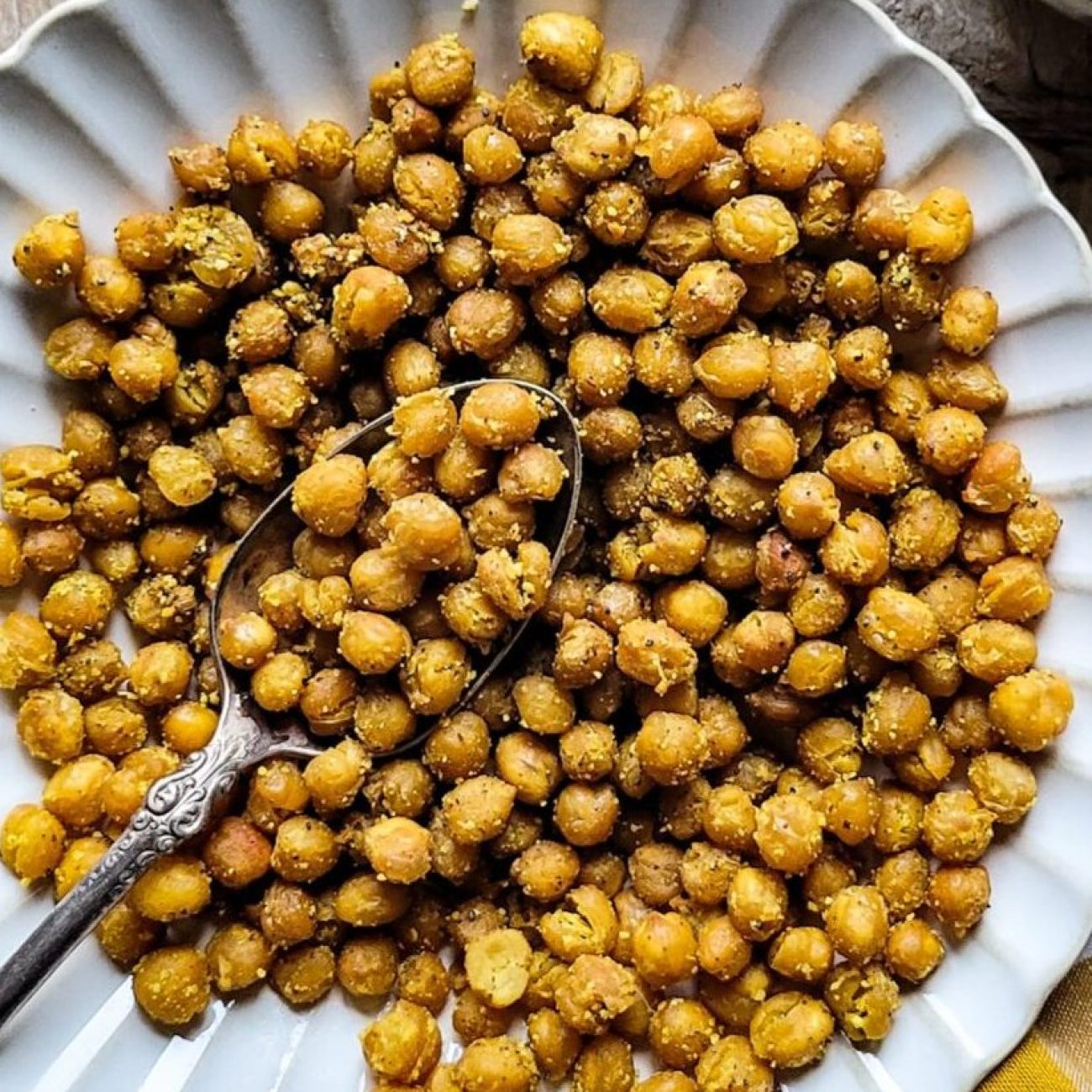 Chickpeas With Creamy Lemon Pecan Sauce