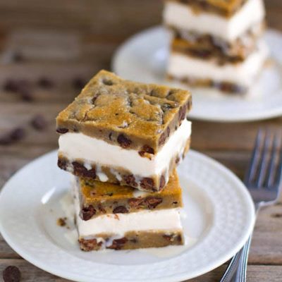 Chocolate-Chip Ice-Cream-Sandwich Cake